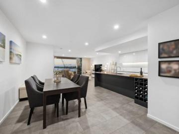 For Rent 3 Bedroom Apartment Birtinya QLD DS105011644