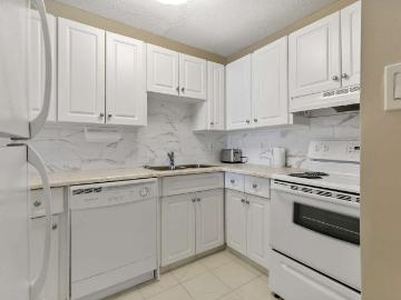 Fountaine Bleue Apartments 1 Bedroom Apartment for Rent...