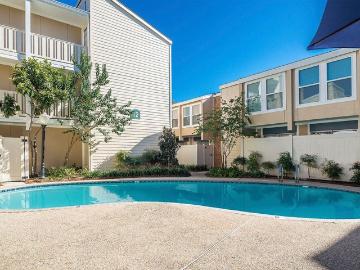 Fox Run I 2 Bedroom Apartment for Rent at 3912 S I 10...