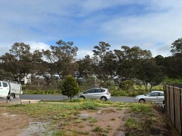 Flat land overlooking creek reserve in Glenlea Estate