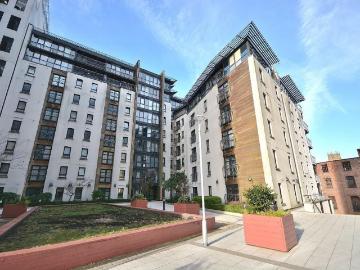 Flat 45, The Atrium, Waterfront Plaza, 2 bed apartment...