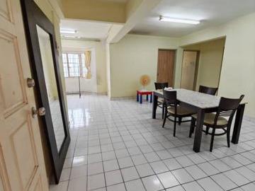 Freehold with strata Desa dua Low downpayment