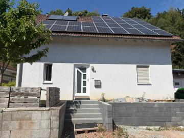 Freistehendes Einfamilenhaus mit PV + Speicher + Klima,...