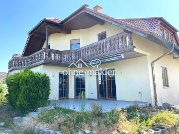 Freistehendes Einfamilienhaus mit Einliegerwohnung und...