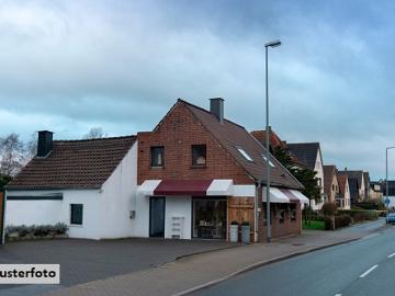 Freistehendes Wohn und Gaststättengebäude