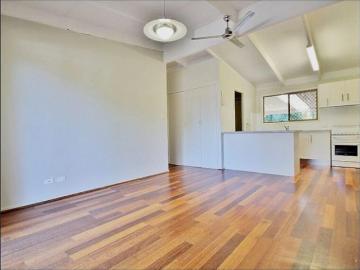 Freshly Painted 3 Bedroom House in Sought After School...