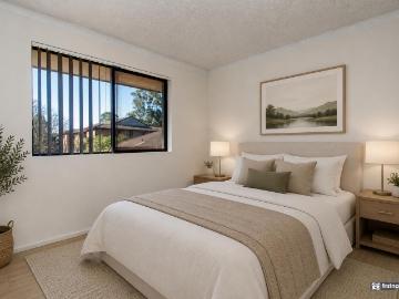 Freshly Updated Two Bedroom Unit in Convenient Kingswood...