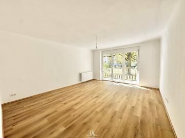 Frisch sanierte 3 Zimmer Wohnung mit Westbalkon