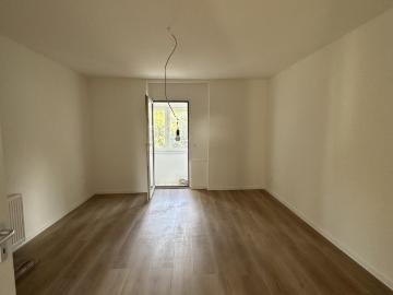 Frisch renovierte 4 Zimmer Wohnung in Essen Frohnhausen