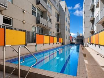 Fully Furnished One Bedroom Apartment on Swanston St...