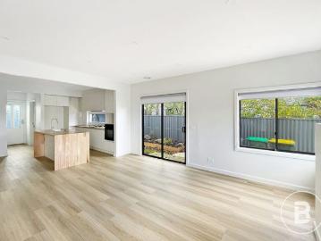 FULLY RENOVATED MODERN THREE BEDROOM WALKING DISTANCE TO...