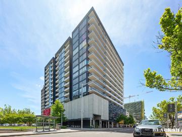 Furnished 2 Bedroom Apartment with city views