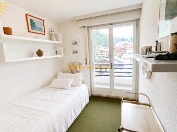 Furnished apartment with 4.5 rooms for rent in Crans...