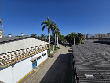 Galpón en alquiler 1063 m2 Zona Industrial San Ignacio...