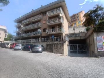 Garage in vendita di m² in Via Alassio