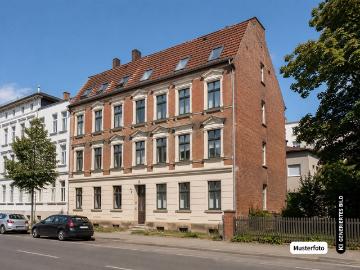 Mehrfamilienhaus, Garage, 8 Zi Interessante Gelegenheit...