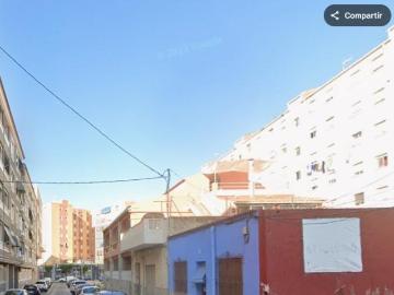 GARAJE EN EL CAMPELLO