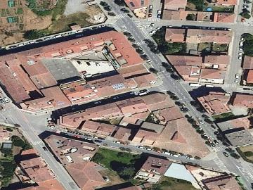 Garaje en venta en calle Candi Agustí, Olot, de 11 m²...