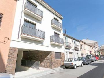 Garaje en venta en calle Barcelona, Breda, de 10 m² por...