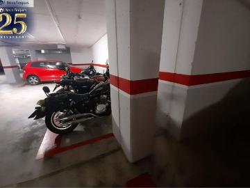 Garaje en venta en Castellar del Vallès, de 3 m² por 3.500