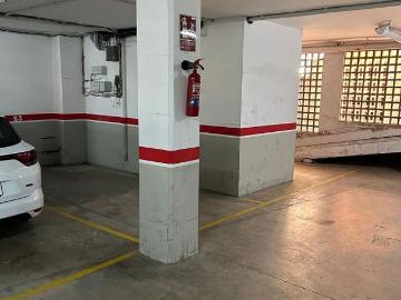 Garaje en venta en avenida Àngel Guimerà, Cardedeu, por...