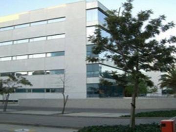 Garaje en venta en paseo Del Pitort, Castelldefels, de 4...