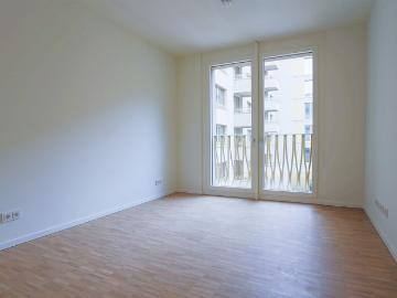 Gemütliche 2 Zi. Wohnung mit EBK, Parkett und vieles...