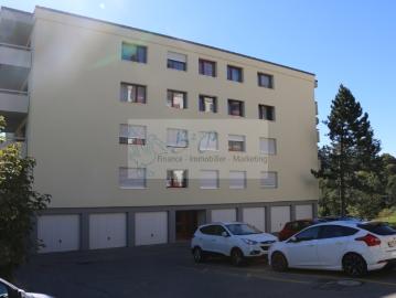 Gefasster Parkplatz in einem Gemeinschaftsgarage