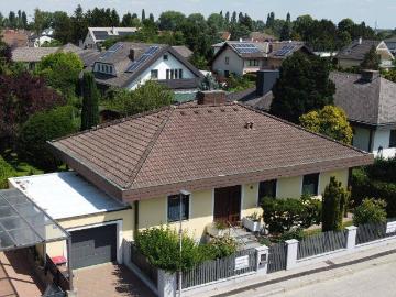 Gepflegter Bungalow mit Vollkeller & traumhaftem Garten...