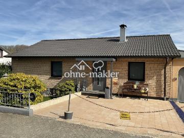 Gepflegtes Einfamilienhaus mit Einliegerwohnung....