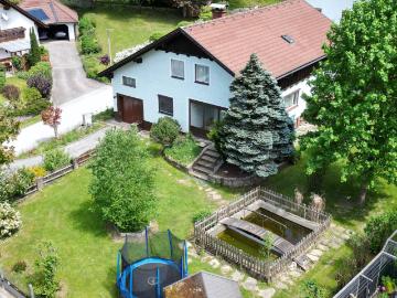 Geräumiges Einfamilienhaus mit Wintergarten und viel...