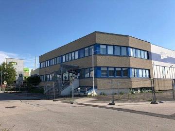 Gewerbeobjekt bestehend aus 2 Hallen verbunden und Büro...