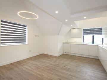 Golders Green Road, London NW11, 2 bed flat to rent,...