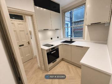 Goschen House, London SE5, 1 bed flat to rent, £1,795...