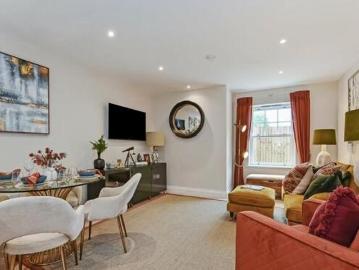 Glasshayes Way, Lyndhurst, 2 Bedroom Apartment