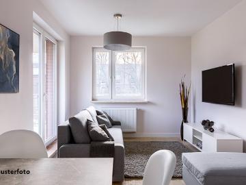 Große 3 Zimmer Wohnung nebst Terrasse