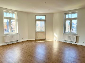 Große 3 Raumwohnung mit 3 Balkonen in der Dresdner...