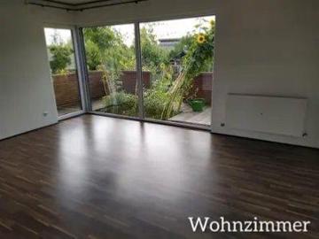 Großzügige 5 Zimmer EG wohnung mit großem...