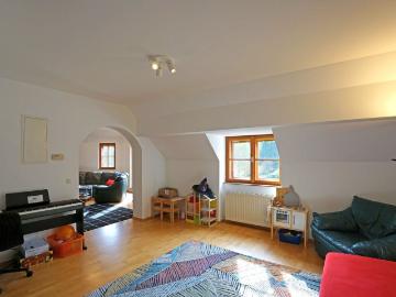 Großzügige 6 Zimmer Wohnung im Charmanten Adlerhof Inkl....