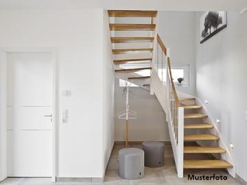 Großzügige 3 Zimmer Wohnung mit Galerie, 2 Loggien und...