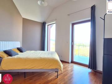 Großzügige Traumvilla mit Garten, Sauna und Platz Für...