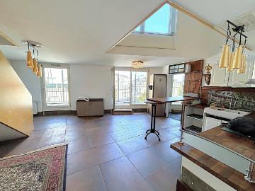 Großzügige Designer Loftwohnung mit Loggia & Terrasse...
