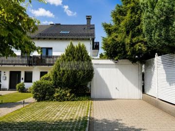 Großzügige Doppelhaushälfte in begehrter Lage am Sommerberg