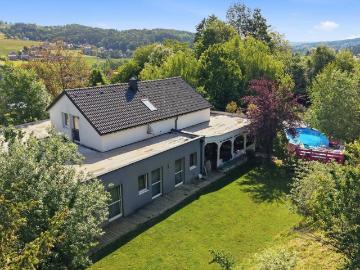Großzügiges Einfamilienhaus mit Garten, Terrasse & Pool...