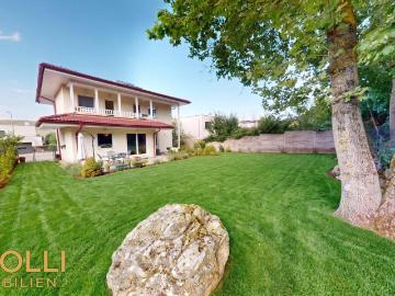 Großzügiges Einfamilienhaus mit Garage, Garten & viel...