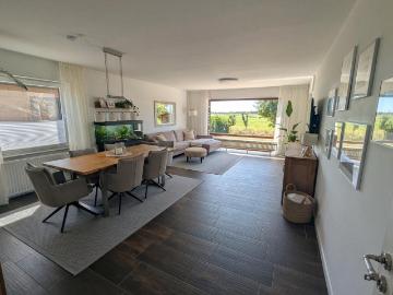 Großzügiges Einfamilienhaus in Berne mit unverbautem Blick