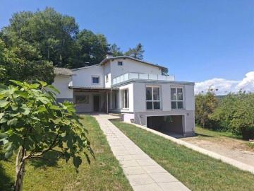 Großzügiges Einfamilienhaus in traumhafter Aussichtslage...