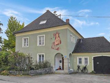 Großzügiges Familienheim, Mehrgenerationenhaus oder...