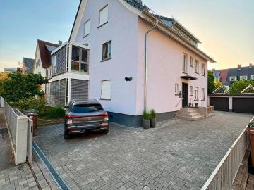 Großzügiges Mehrfamilienhaus in Freiburg Mooswald