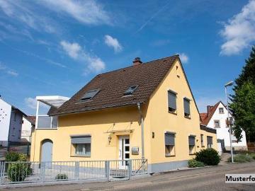 Großzügiges Wohnhaus mit 330 m², Wintergarten, Terrasse...